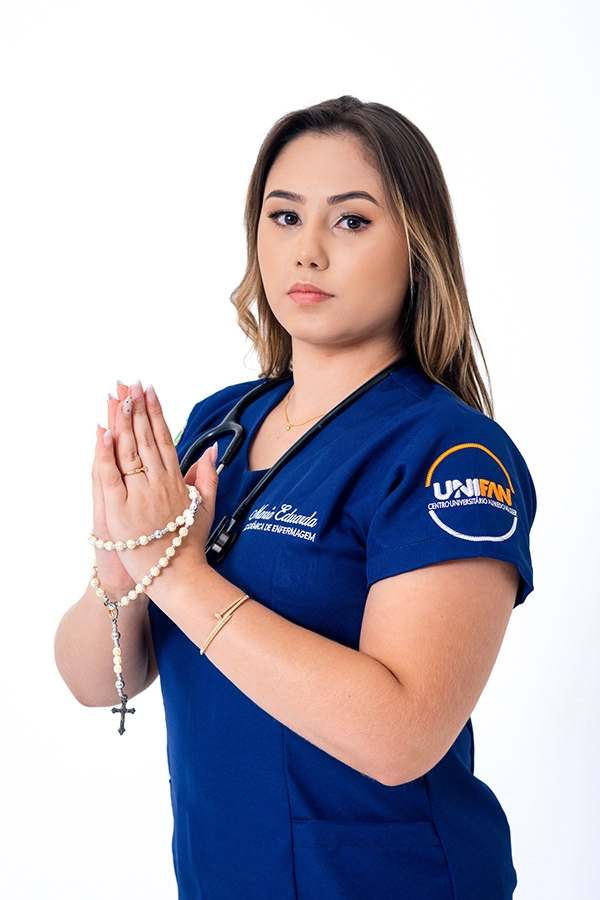 Detalhe da beca e do capelo, Maria Eduarda, Enfermagem, Unifan, Goiânia