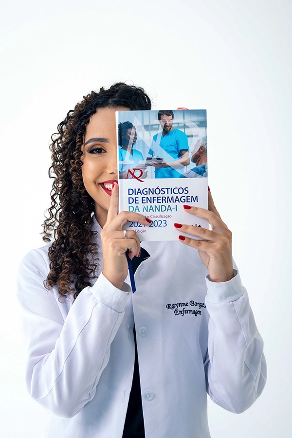 Retrato de corpo inteiro, ensaio de meio de curso de Enfermagem, Rayane, Goiânia