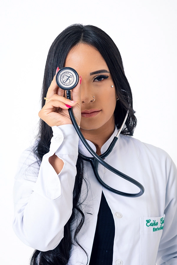Formanda de Enfermagem durante a cerimônia, Unifan, Goiânia