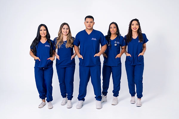 Família acompanhando a cerimônia de formatura de Enfermagem, Unifan, Goiânia